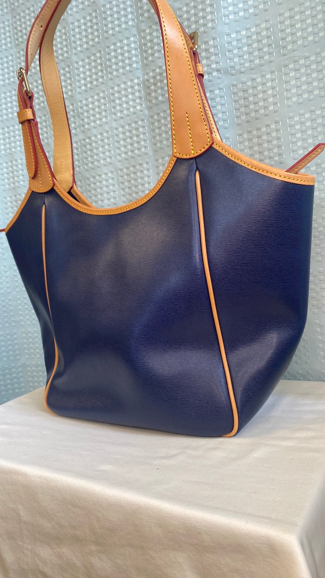 Dooney & Bourke Maddie Saffiano Leather Shoulder Bag In Marine