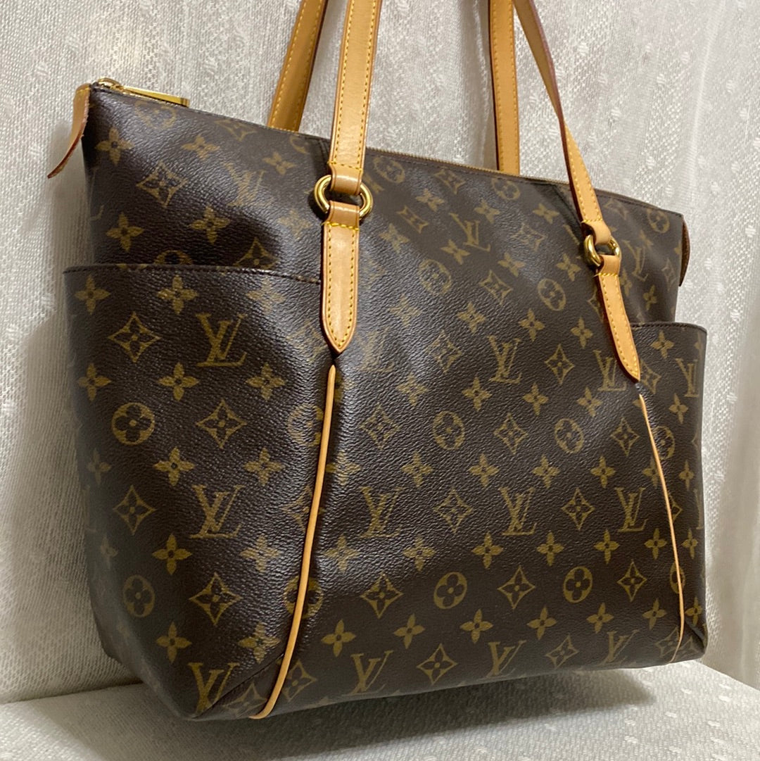Louis Vuitton Totally MM Monogram Tote - A World Of Goods For You, LLC